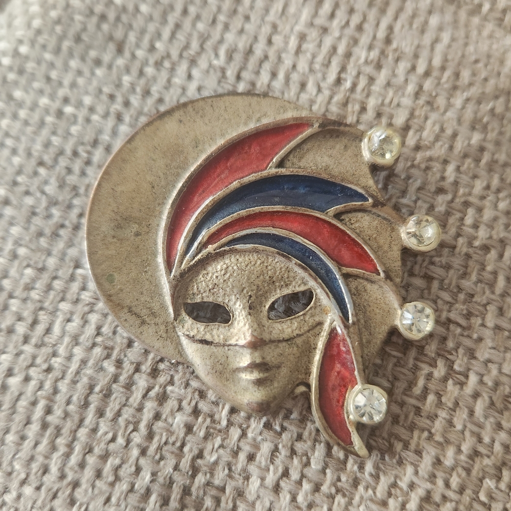 Vintage Mardi Gras Masquerade Mask Lady Brooch Pin Enamel Rhinestones Pewter 2"
